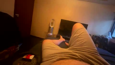 010_uwu online show from April 19, 1:06 am