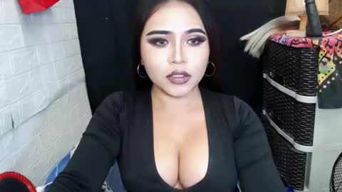 sexy kia online show from December 15, 10:00 am