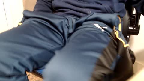 i erupt if you suck ur nipples 4 me and look at the camera while watching me online show from February 12, 12:01 pm