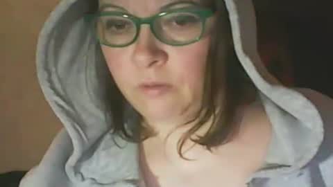 Snapshot of 1deluxepussy chatting on February 9, 12:06 am Deluxepussy online show from February 9, 12:06 am