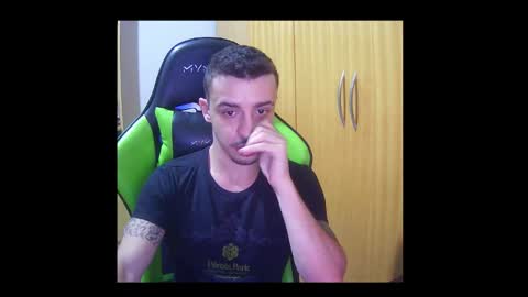 1good_vibes1 online show from October 12, 4:27 am