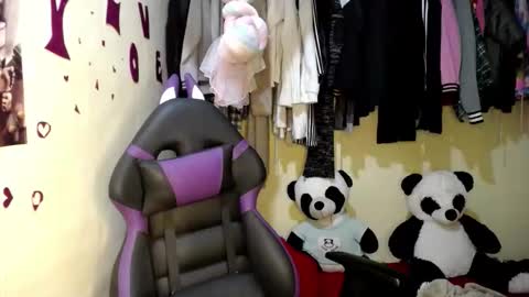 1kandylove online show from October 20, 2:27 am