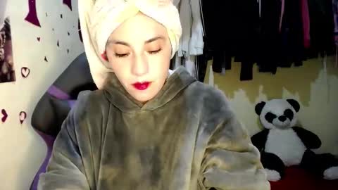 1kandylove online show from September 16, 2:35 am