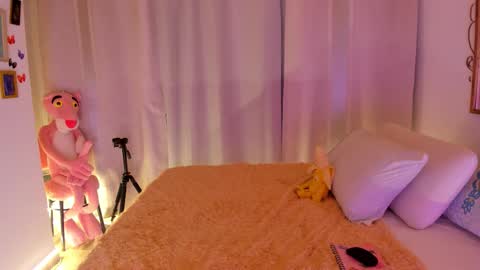 laiaa rivas online show from October 24, 3:40 am