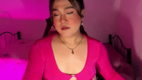 1lovelymess online show from November 6, 5:54 am