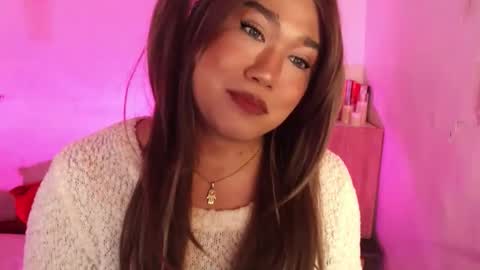 1lovelymess online show from April 10, 6:30 am