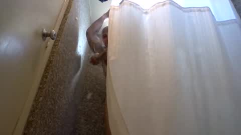 TheShyOne18 online show from May 10, 9:32 pm