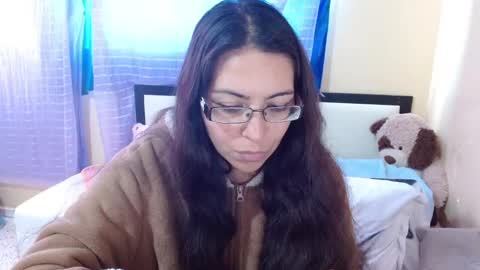 Snapshot of 1sasha_grey__1 chatting on December 21, 9:47 pm paola online show from December 21, 9:47 pm