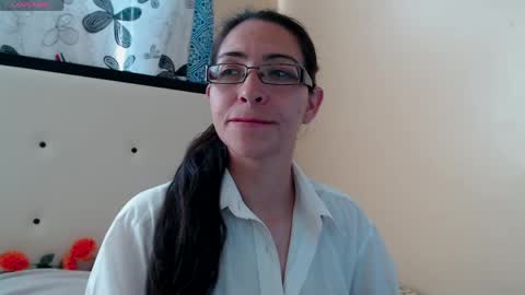 paola online show from April 15, 10:21 pm