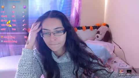 paola online show from December 15, 8:38 pm