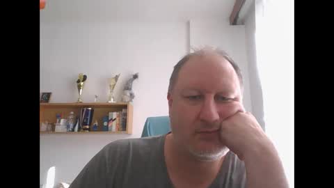 Snapshot of 1vaso chatting on February 19, 12:11 pm 1vaso online show from February 19, 12:11 pm