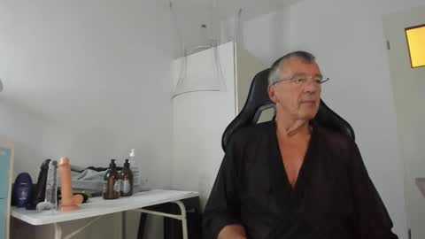 Henk online show from September 18, 7:07 pm