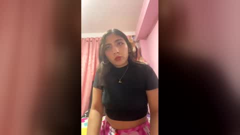 20162005aaa online show from April 22, 8:38 pm