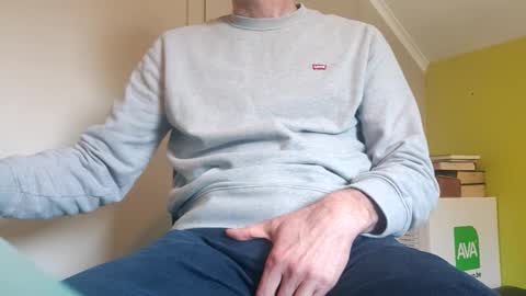 22_acacia_avenue online show from March 24, 12:33 pm