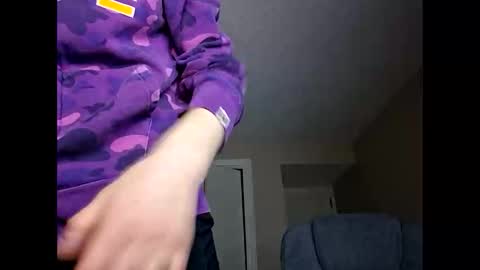 22yrsold7inch online show from December 22, 8:10 am