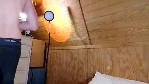 27tnguy online show from May 3, 7:47 am