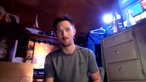 27tnguy online show from May 25, 6:52 am