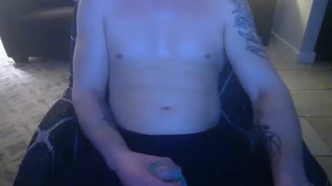 Snapshot of 42o_blah chatting on January 7, 1:28 am 42o_blah online show from January 7, 1:28 am