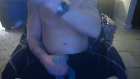 Snapshot of 42o_blah chatting on December 24, 12:55 am 42o_blah online show from December 24, 12:55 am