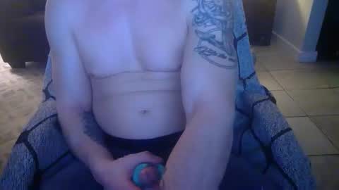 Snapshot of 42o_blah chatting on January 9, 1:50 am 42o_blah online show from January 9, 1:50 am