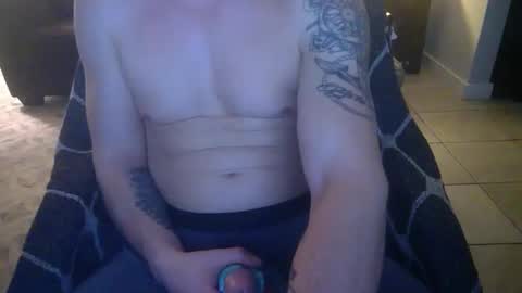 Snapshot of 42o_blah chatting on January 4, 4:44 am 42o_blah online show from January 4, 4:44 am