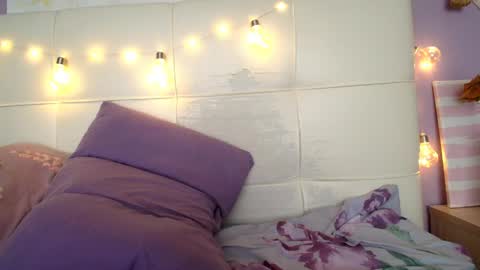 lil J online show from April 22, 8:21 am