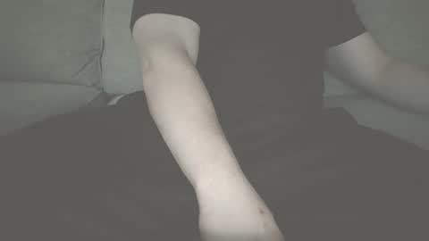 6inches thick online show from September 18, 12:25 am