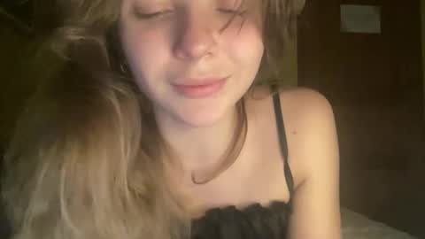 75sowet018 online show from November 11, 7:38 pm