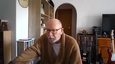  Papi  online show from March 9, 12:09 pm