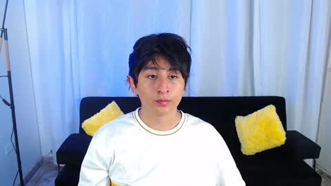 zyan online show from December 15, 8:16 pm