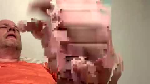 8incher2781 online show from March 7, 7:58 pm