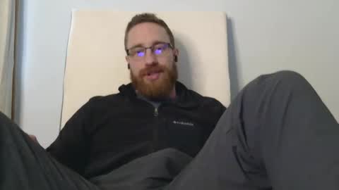 8InchesAndSomeHoles online show from February 12, 7:06 pm