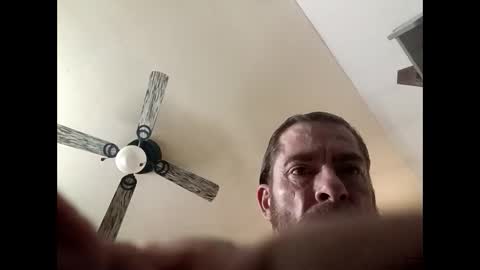 8intenn online show from March 9, 5:01 am