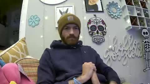 90210screamer online show from November 3, 8:15 am