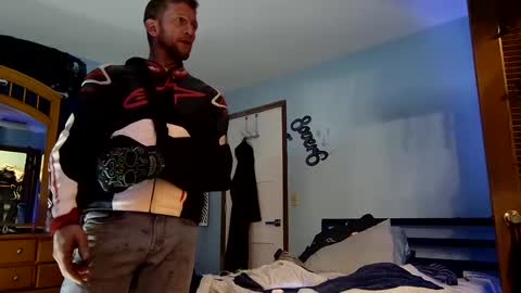 8over6 online show from January 3, 4:33 am