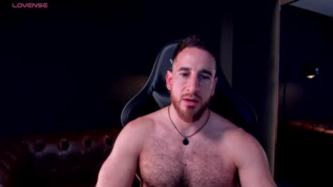 _adamcoper_ online show from June 10, 11:36 pm