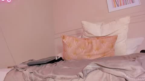 _aleja_x online show from September 10, 1:34 pm