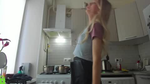 Gaylord online show from February 9, 12:30 pm