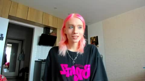 Gaylord online show from April 22, 11:17 am