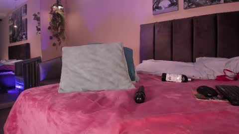 Valentina online show from June 19, 12:16 am