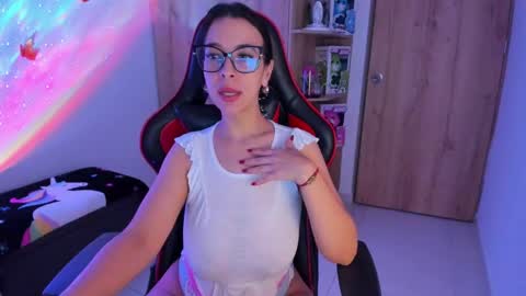 AMANDA online show from February 9, 12:49 am