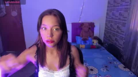 AMELIA  online show from April 8, 2:20 pm