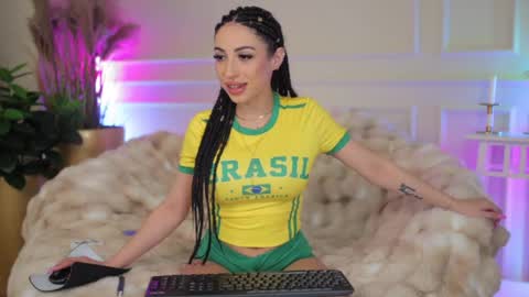 Anna online show from April 2, 7:43 pm