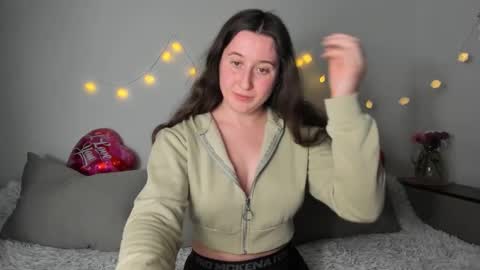 Anna online show from April 19, 6:10 pm