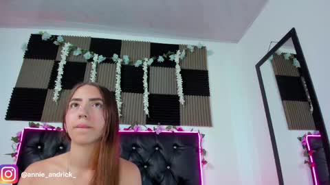 Annie Andrick online show from April 20, 11:02 am