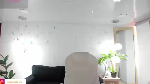 antonnela online show from February 25, 1:47 pm