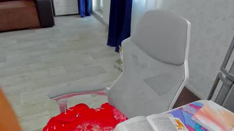 Snapshot of _arina_cox__ chatting on September 17, 12:19 pm Arina online show from September 17, 12:19 pm