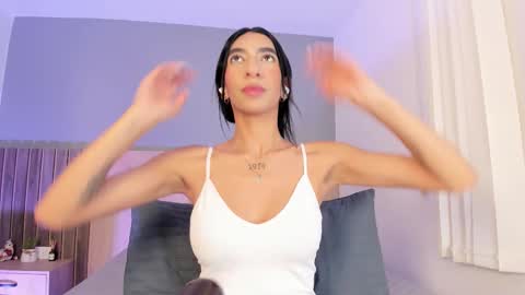 Ashly online show from October 1, 7:35 pm