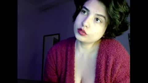 atenea online show from December 3, 8:04 am