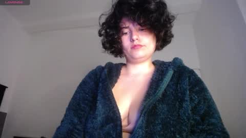 atenea online show from January 24, 1:45 am